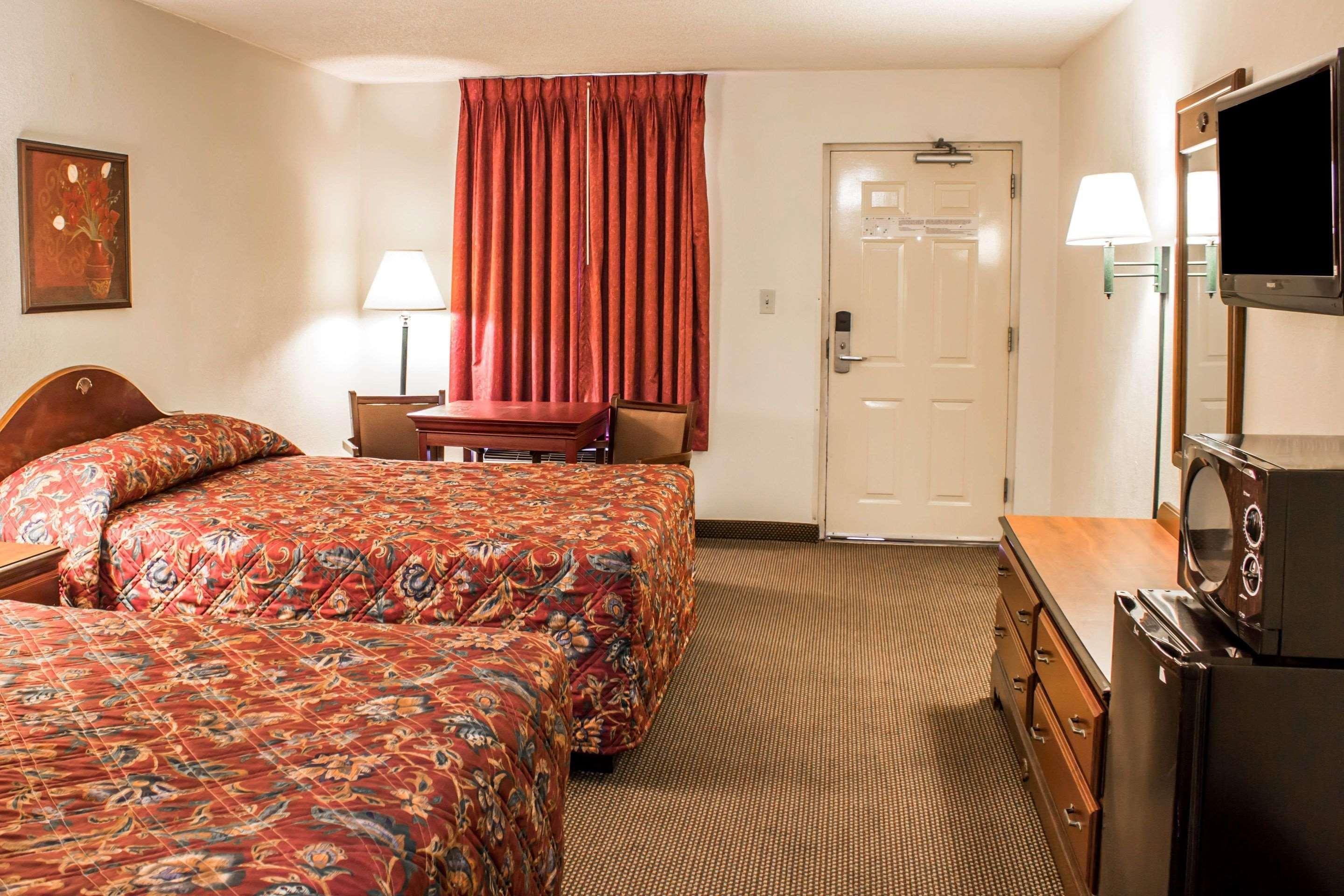 Lodge Econo