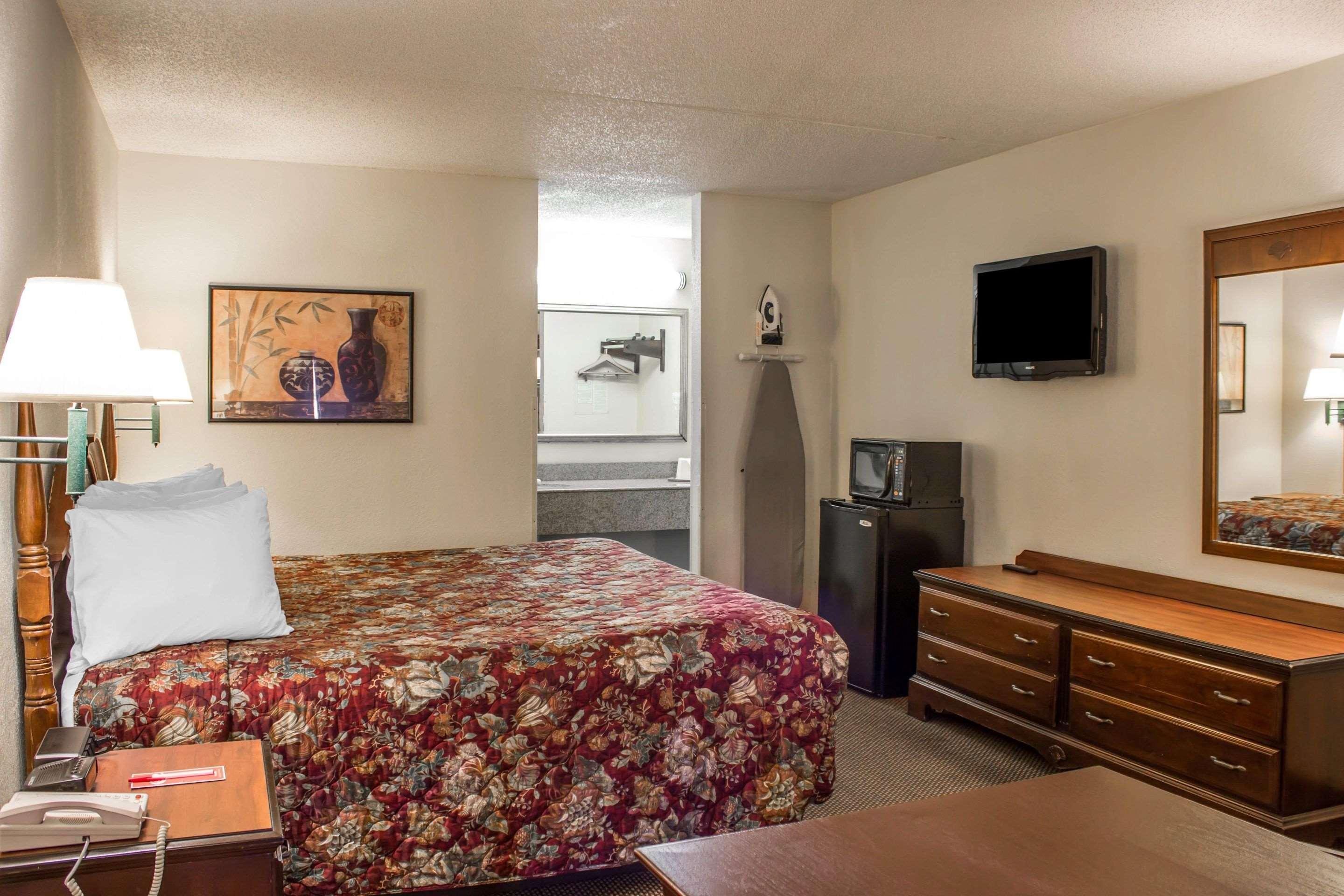 Lodge Econo